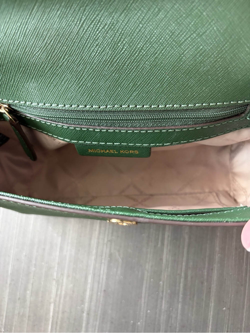 Michael Kors Ava Mini Green Leather Crossbody: NWOT - Picture 5 of 5